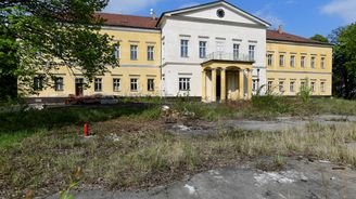 Bývalé sídlo říšského protektora Heydricha mění majitele, zájemce za něj dal 40 milionů