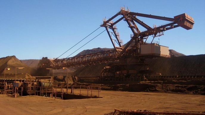 Doly na železnou rudu jako je australský Tom Price drží firmu Rio Tinto nad vodou