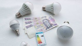 Úsporné a klasické žárovky versus LEDky: Se kterými ušetříte nejvíc?