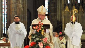 Dominik Duka vedl první mši poté, co jej papež jmenoval kardinálem