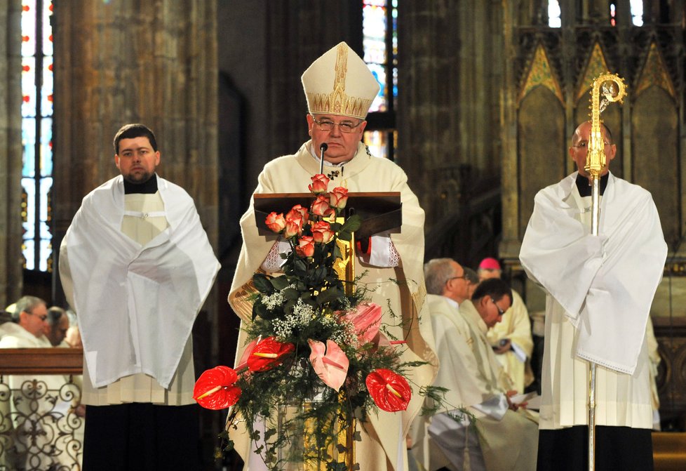 Dominik Duka vedl první mši poté, co jej papež jmenoval kardinálem.