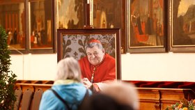 Loučení s kardinálem Dukou v kostele Všech svatých (13.11.2025)