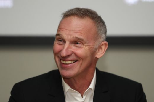 Hašek to hodí Pavlovi. Podle něj bude s ním ČR bezpečnější a důvěryhodnější Hašek to hodí Pavlovi. Podle něj bude s ním ČR bezpečnější a důvěryhodnější