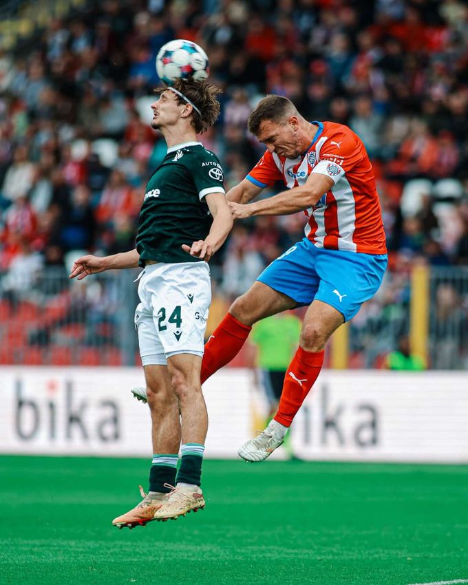 Jablonec bez reprezentanta Slámy. Kouč Kozel: Ani nechtěl hrát. Zbrojovku potopil kapitán Jablonec bez reprezentanta Slámy. Kouč Kozel: Ani nechtěl hrát. Zbrojovku potopil kapitán