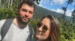 Dominik Simon se snoubenkou Adélou očekávají nový přírůstek do rodiny