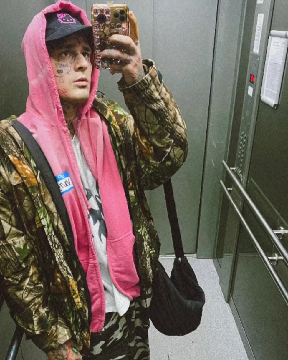 Nsk Rapper GALERIE: Český rapper Vercetti skončil v poutech: Smrt kamarádky si ...