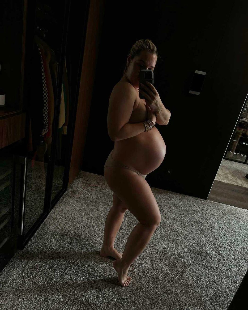 Dominika Cibulková se ráda chlubila těhotenským bříškem.