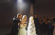 Krájení svatebního dortu, jak ho zachytila tenistka Bára Strýcová