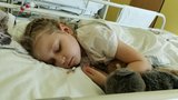 Dominice (9) nemoc »požírá« mozek: Dávali jí čas do Vánoc! V Česku je s diagnózou jediná