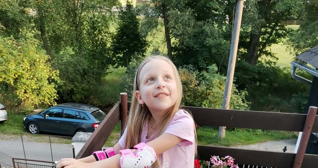 Dominika antes de su enfermedad Dominika antes de su enfermedad