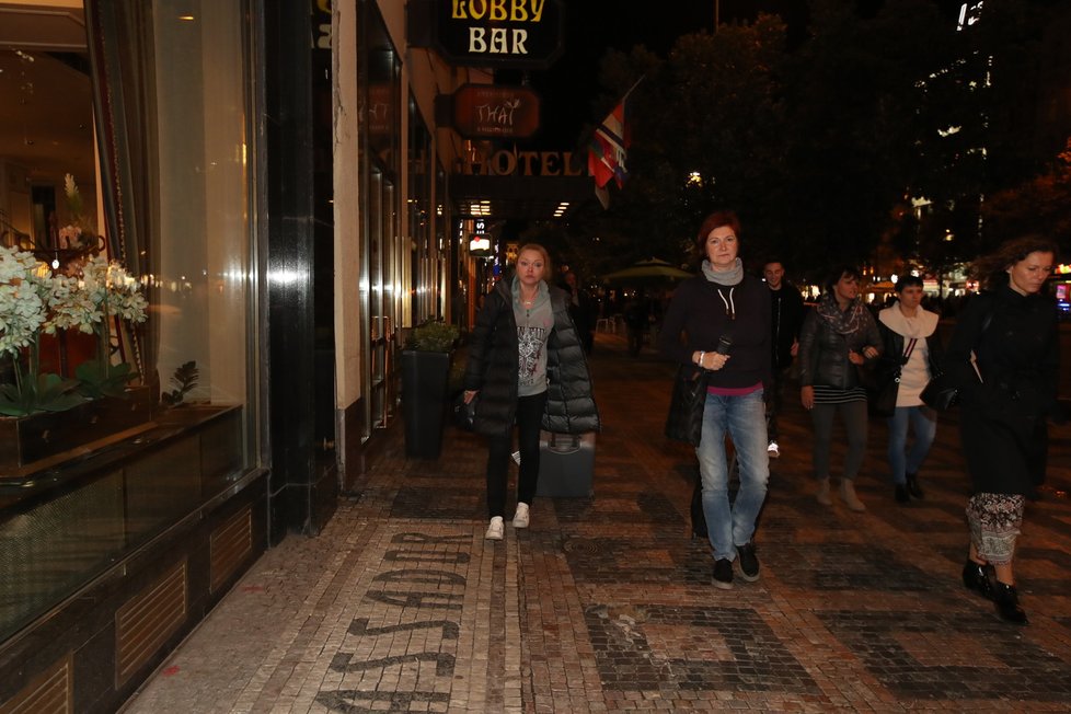 Dominika Gottová dorazila do hotelu.