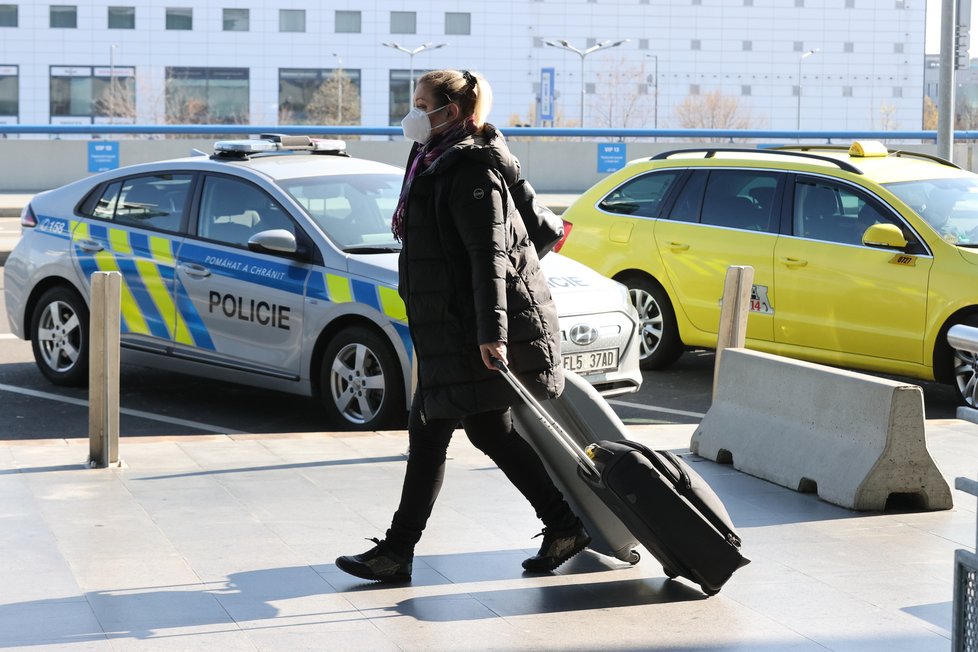 Dominika Gottová před odletem musela na policii.