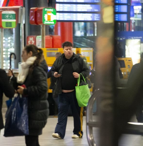 Hodinu a půl bloudil v metru.