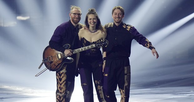 Dominika Hašková postoupila do finále Eurovize: Vzkaz od slavného táty!