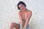 Modelka Dominika Mesarošová se celé dny vyhřívala na pláži
