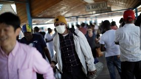 Kvůli pandemii koronaviru začala v Dominikánské republice platit přísná restriktivní opatření, dotkla se i řady Čechů, kteří jsou v zemi na dovolené, (19.03.2020).