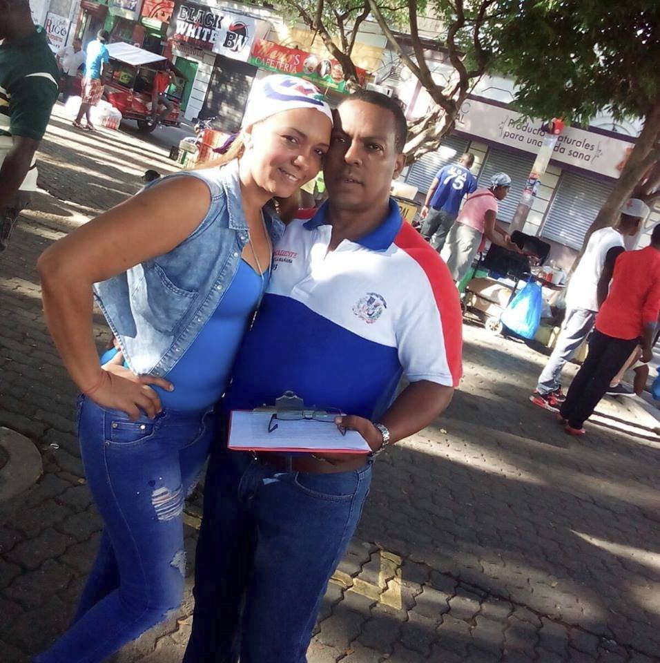 Dominikánského moderátora Luise Medinu zastřelili v přímém přenosu. Doma na něj čekala manželka a dcera.