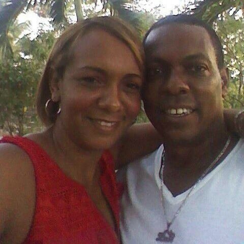 Dominikánského moderátora Luise Medinu zastřelili v přímém přenosu. Doma na něj čekala manželka a dcera.