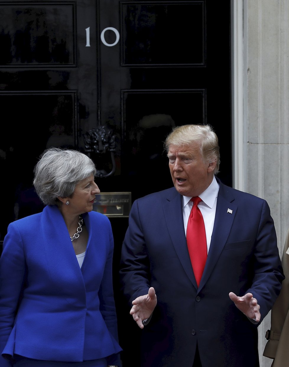 Donald Trump a Theresa Mayová (4. 6. 2019)