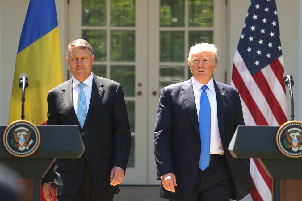 Donald Trump přijal v Bílém domě prezidenta Rumunska Klause Iohannise.