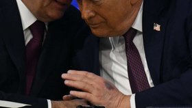 Prezident USA Donald Trump překvapil v Davosu obří modřinou (22.1.2026).