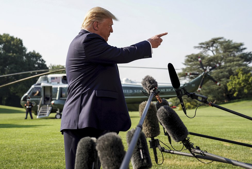 Prezident USA Donald Trump se vydal na místo střelby do Daytonu ve státě Ohio