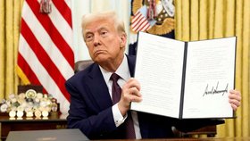 Donald Trump přejmenovává Mexický záliv a horu Denali (20. 1. 2025)