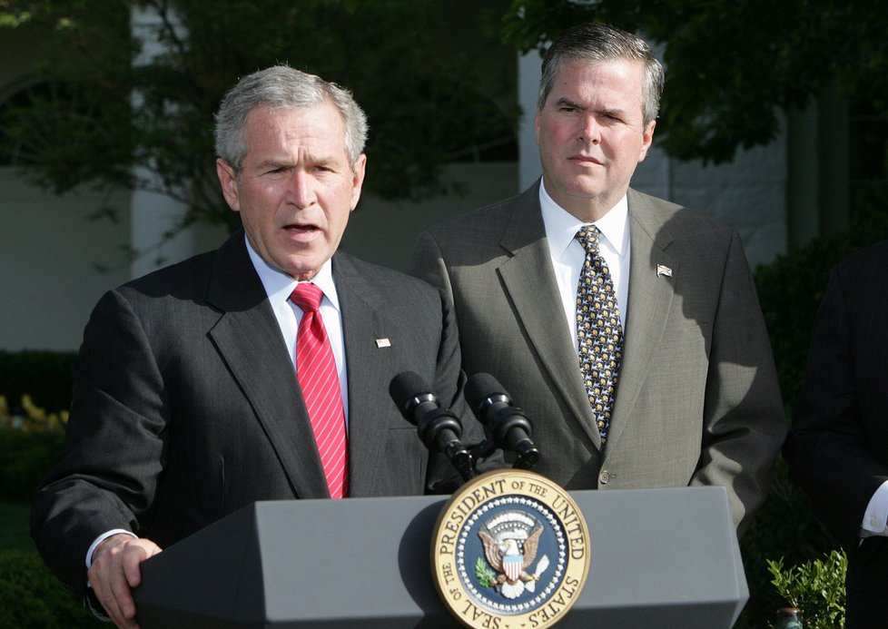 Bývalý prezident USA George Bush byl členem elitního spolku