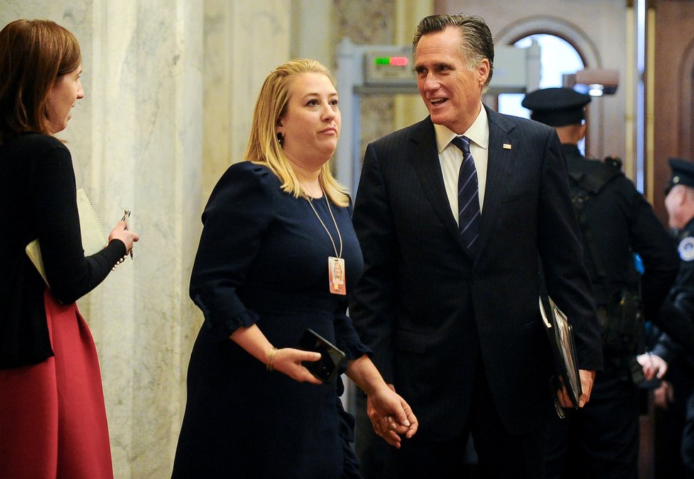 Republikán Mitt Romney se rozhodl hlasovat proti Trumpovi během impeachmentu