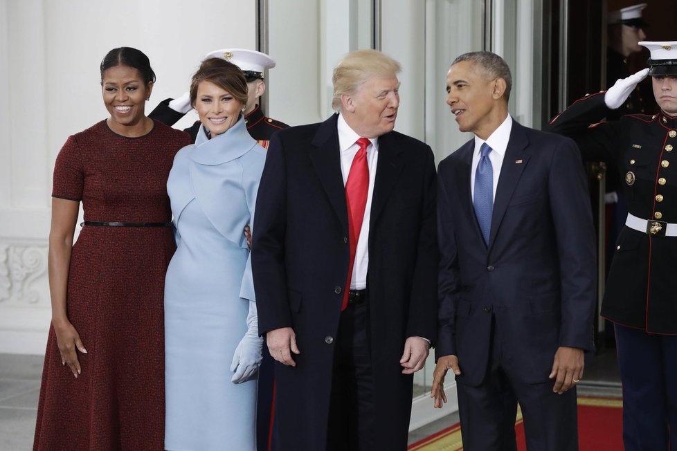 Donald Trump se svým předchůdcem Barackem Obamou během inaugurace