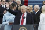 Donald Trump u řečnického pultu na svém inauguračním ceremoniálu