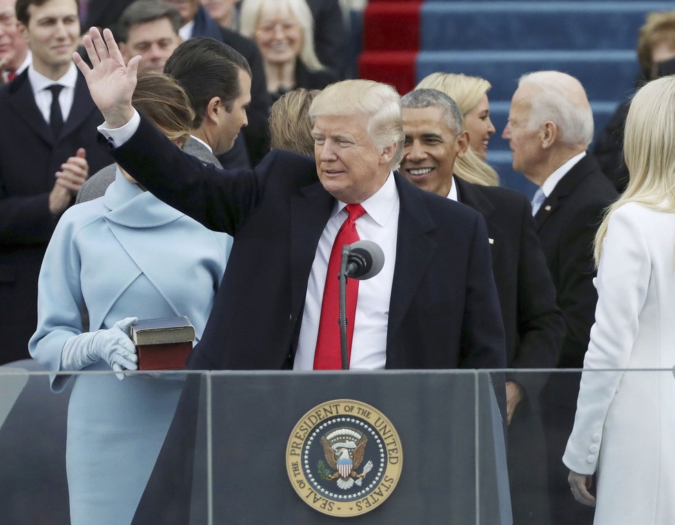 Donald Trump u řečnického pultu na svém inauguračním ceremoniálu