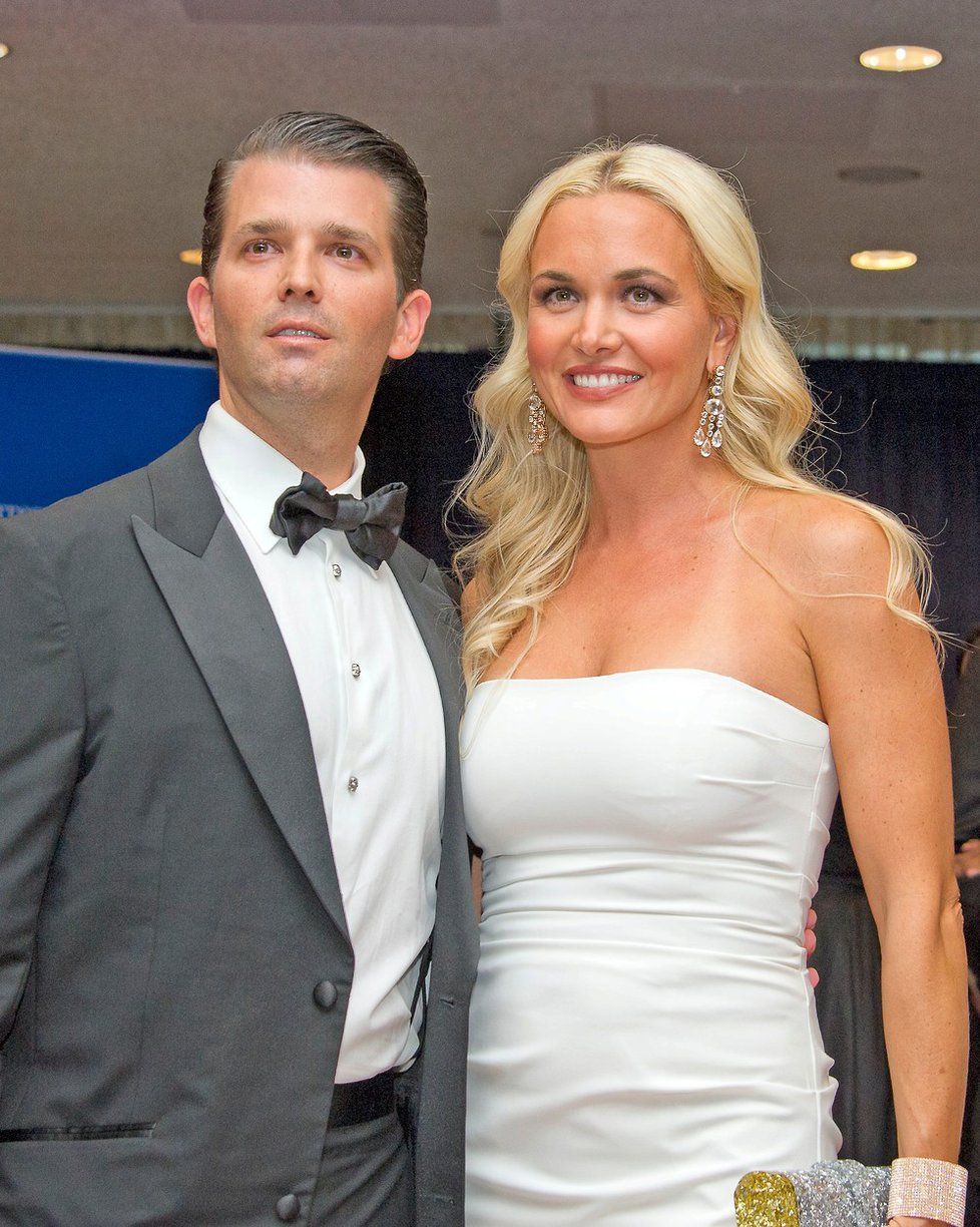 Donald Trump jr. má s manželkou Vanessou pět dětí. Je mu osmatřicet let a živí se jako podnikatel. Je také spolu se svými sourozenci Ivankou a Ericem výkonným ředitelem The Trump Organization.