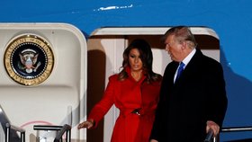 Přílet prezidenta USA Donalda Trumpa na summit NATO do Londýna. Doprovodila ho manželka Melania. (2.12.2019)
