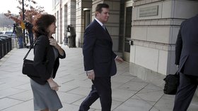 Manafort se měl několikrát sejít s Julianem Assangem