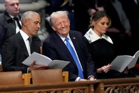 Pohřeb Cartera (†100): Trumpův úsměv, zachmuřená Melania, vnoučata v katedrále i Bidenův projev