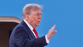 ONLINE: Ostře sledovaný summit na Aljašce: Putin s Trumpem jednali tři hodiny