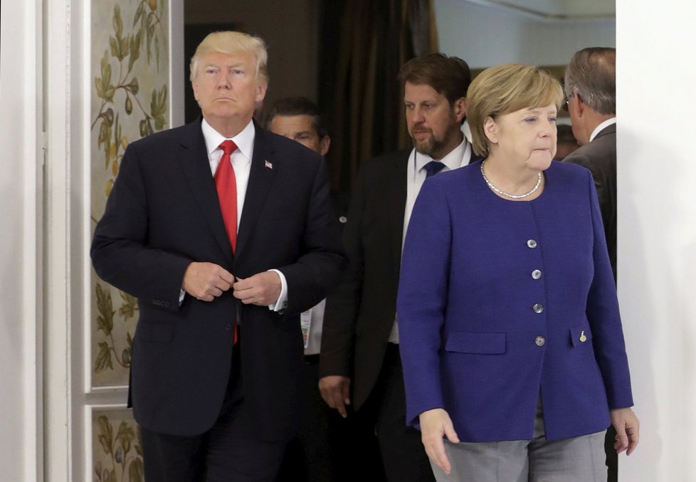 Americký prezident Donald Trump jednal v Hamburku před startem summitu G20 s německou kancléřkou Angelou Merkelovou
