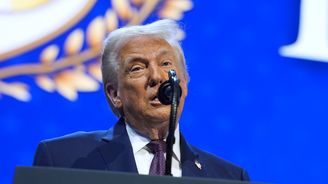 Ekonomika na papíře kvete, lidé chudnou. Trumpova Amerika ve tvaru písmene K Ekonomika na papíře kvete, lidé chudnou. Trumpova Amerika ve tvaru písmene K