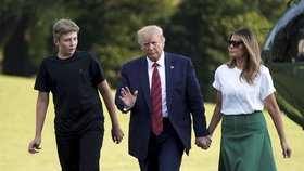 Prezident USA Donald Trump s manželkou Melanií a synem Barronem