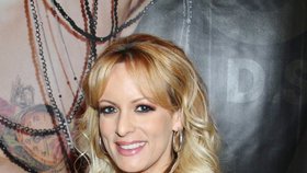 Americká pornoherečka Stormy Daniels. V roce 2011 tvrdila, že měla sex s Donaldem Trumpem.