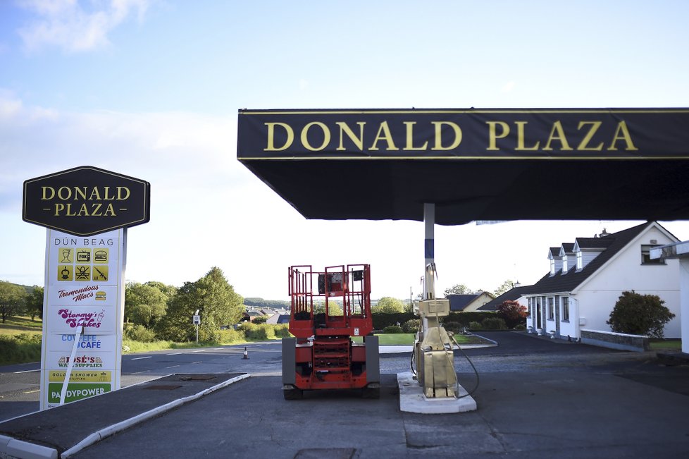 Trumpův luxusní komplex v Irsku.