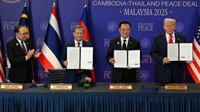 Podpis příměří mezi Kambodžou a Thajskem za přítomnosti Donalda Trumpa