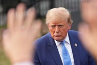 „Bůh stvořil Trumpa“ za peníze z eráru. Prezident po kritice otočil, spoty si zaplatí sám