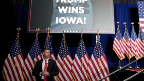 Donald Trump vyhrál republikánské primárky v Iowě.