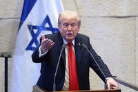 „Síly chaosu jsou poraženy.“ Trump slíbil Izraelcům zlatý věk, sejde se i s rodinami rukojmích