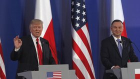 Trump ve Varšavě: S polským prezidentem Andrzejem Dudou