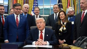 Trump podepsal konec shutdownu (12.11.2025).