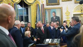 Trump podepsal konec shutdownu (12.11.2025)