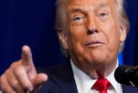 Trumpova nevídaná otočka: Grónsko koupí! Vojenská invaze prý nehrozí